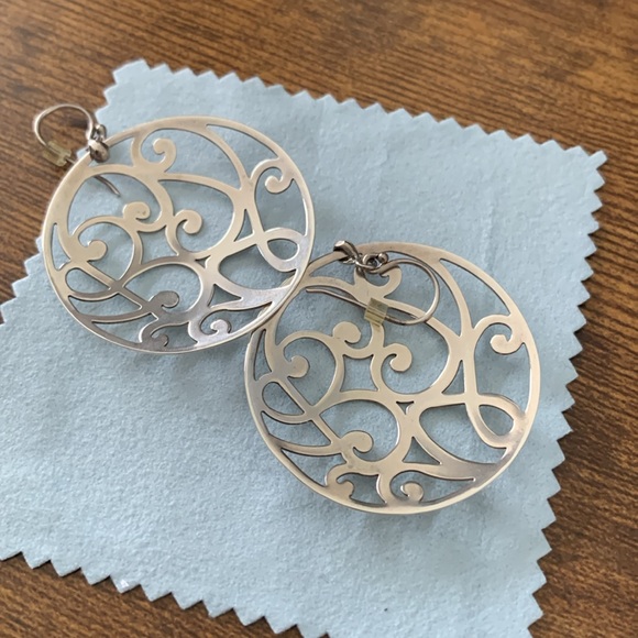 Silver earrings - Picture 2 of 3